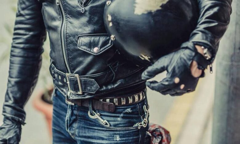 Discover a variety of biker jacket outfit ideas for men and women. From classic styles to trendy combinations, find the perfect look for any occasion with our comprehensive guide.